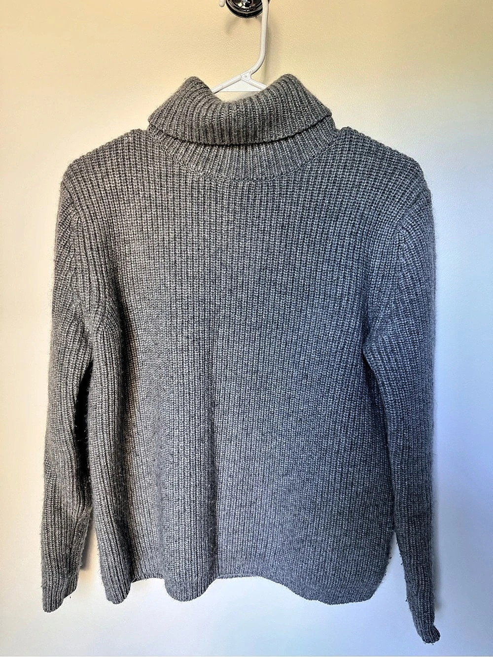 Jenni Kayne Cashmere Turtleneck Sweater Gray Small